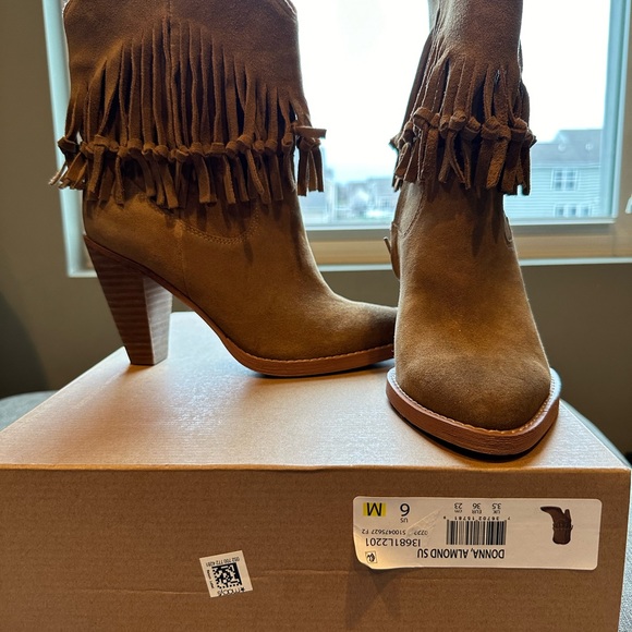 Cowboy boots in brown color , size 6 - Picture 3 of 4